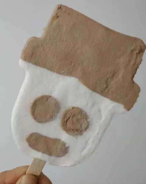 追溯到人生中最早的 被商家欺骗的记忆,大概就是小雪人雪糕.