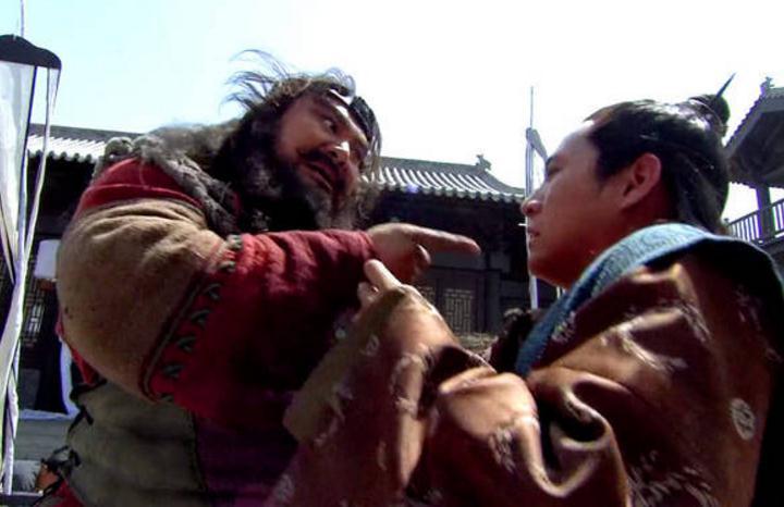 柴进,免死金牌,梁山,殷天锡,知府