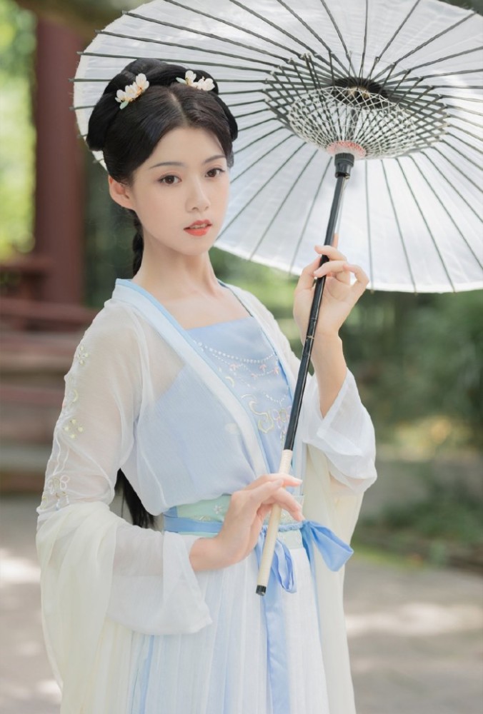 古典汉服气质美女,秀外慧中