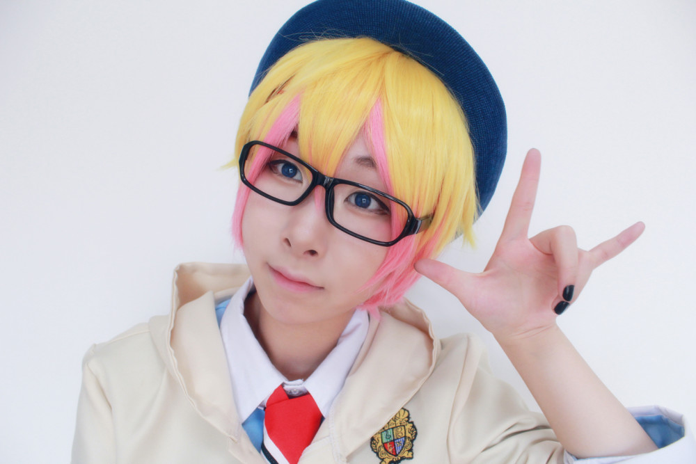 戴眼镜的cosplay角色,cosplay角色 戴眼镜的来栖翔cos