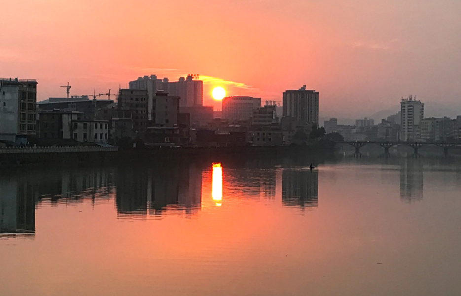 实拍广东新丰县:位于韶关和广州,惠州交界,风景迷人,让人流连忘返