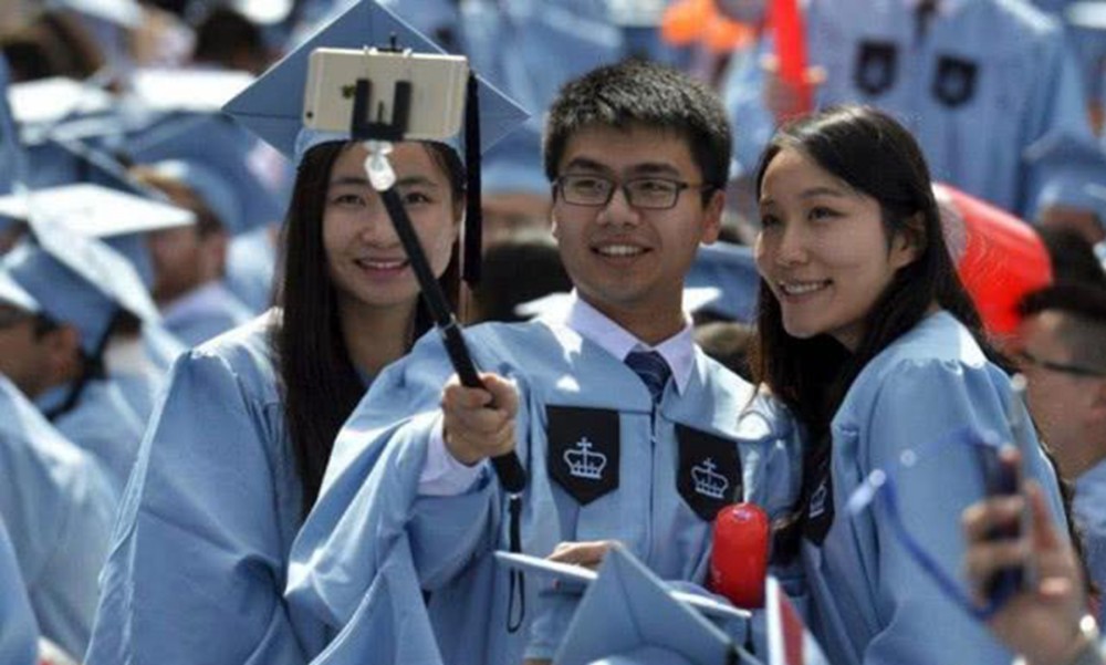 现在中国掀起了留学生回国热,是什么吸引他们回国发展
