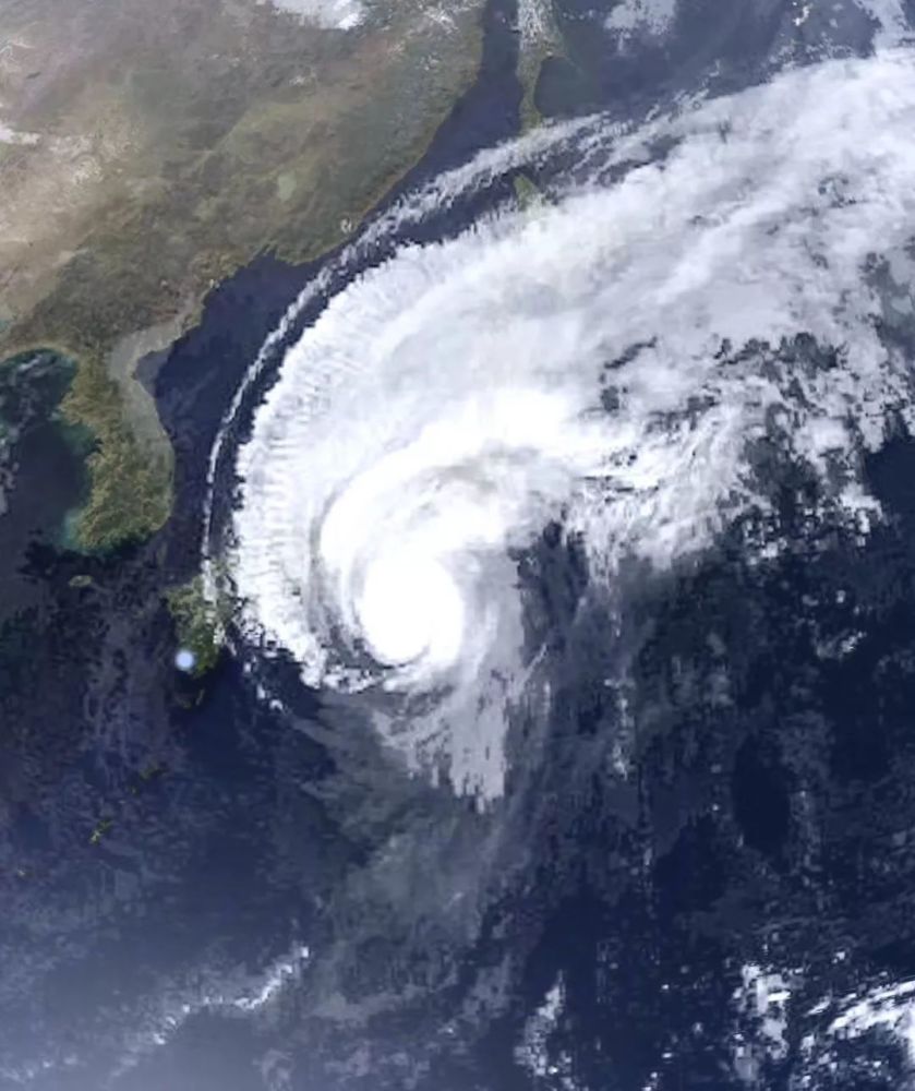 日本今天太太太难了!台风/地震/龙卷风/洪水/火山喷发