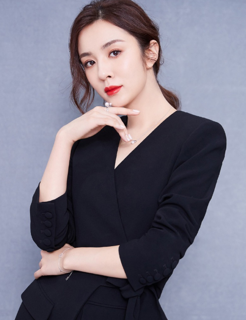 王晓晨个人美照,清新甜美,纯净自然