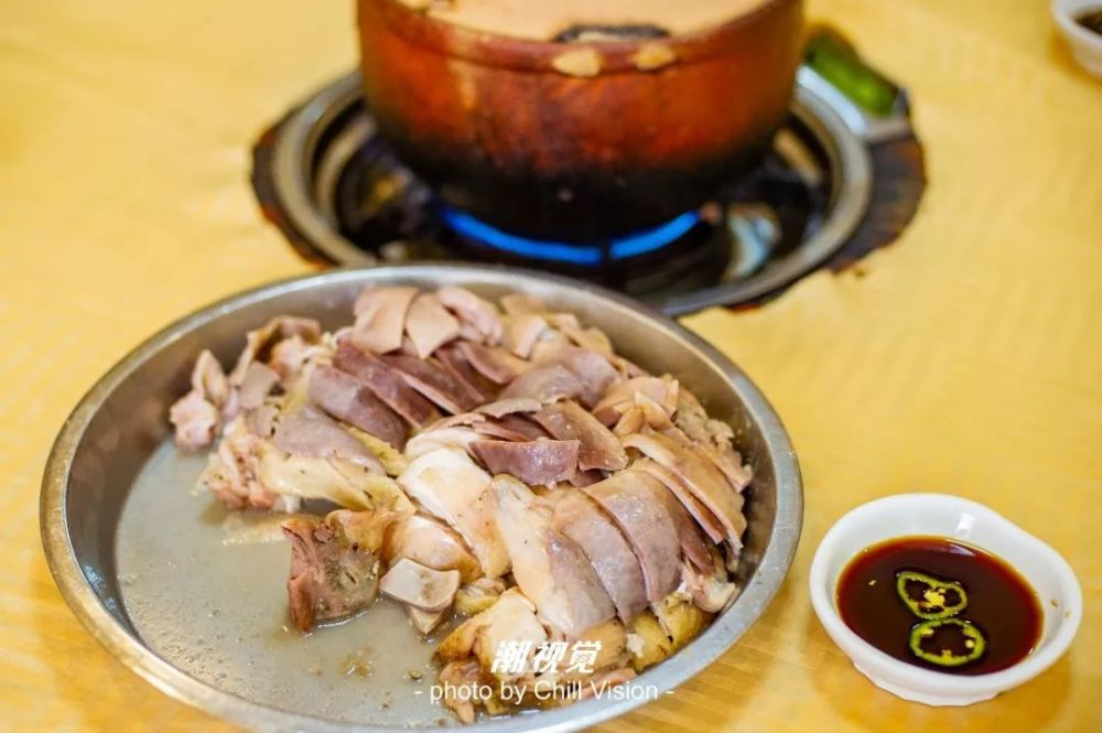 19年了,这煲猪肚包鸡成为了三水老餮的秋冬必备