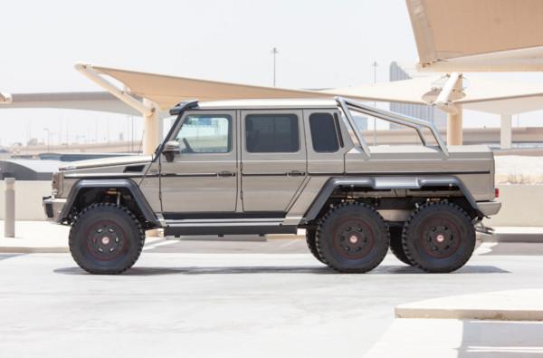 6轮奔驰g63 amg 6×6停产越野车竞拍 跑225公里根本新车