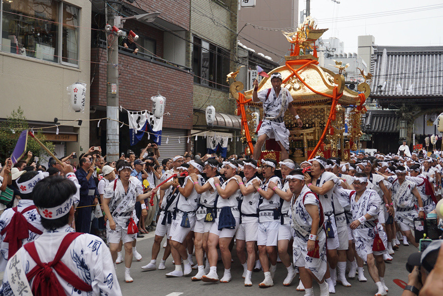 拍摄时间: 2017年7月25日 拍摄地点:大阪天满宫前 大阪天神祭,为日本