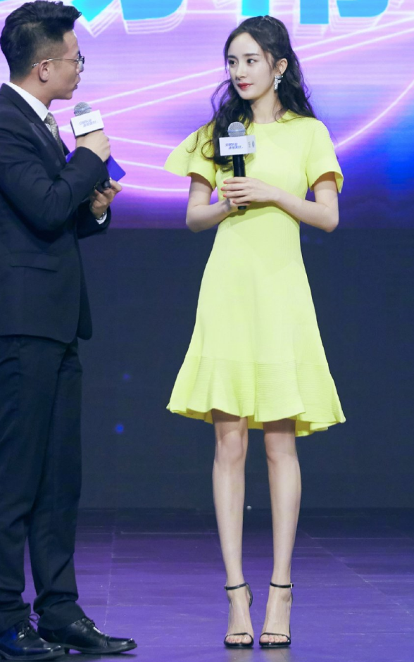 杨幂,穿搭,腿,明星,高跟鞋