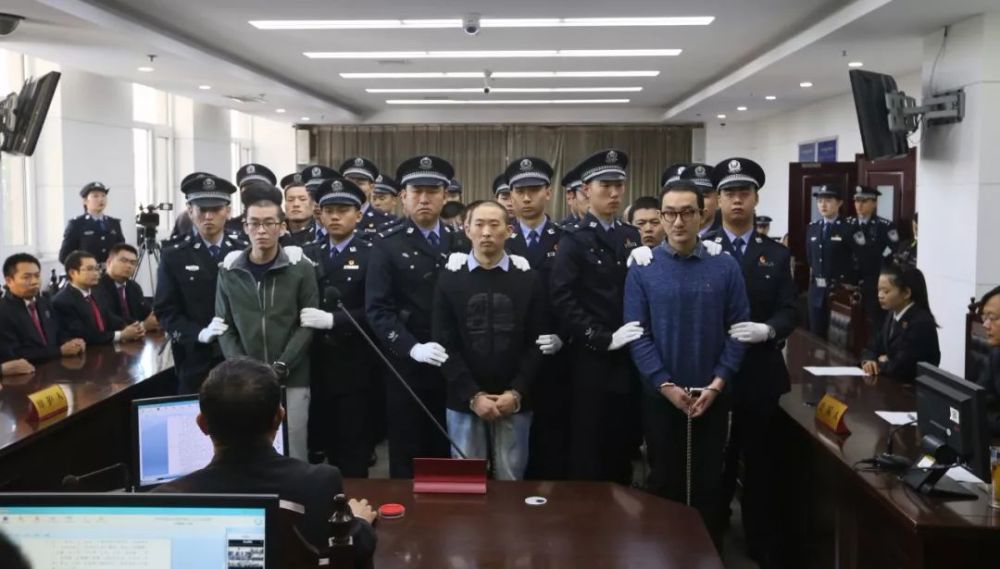 造成被害人或亲属实施自杀行为!7起涉黑恶势力犯罪案件,46