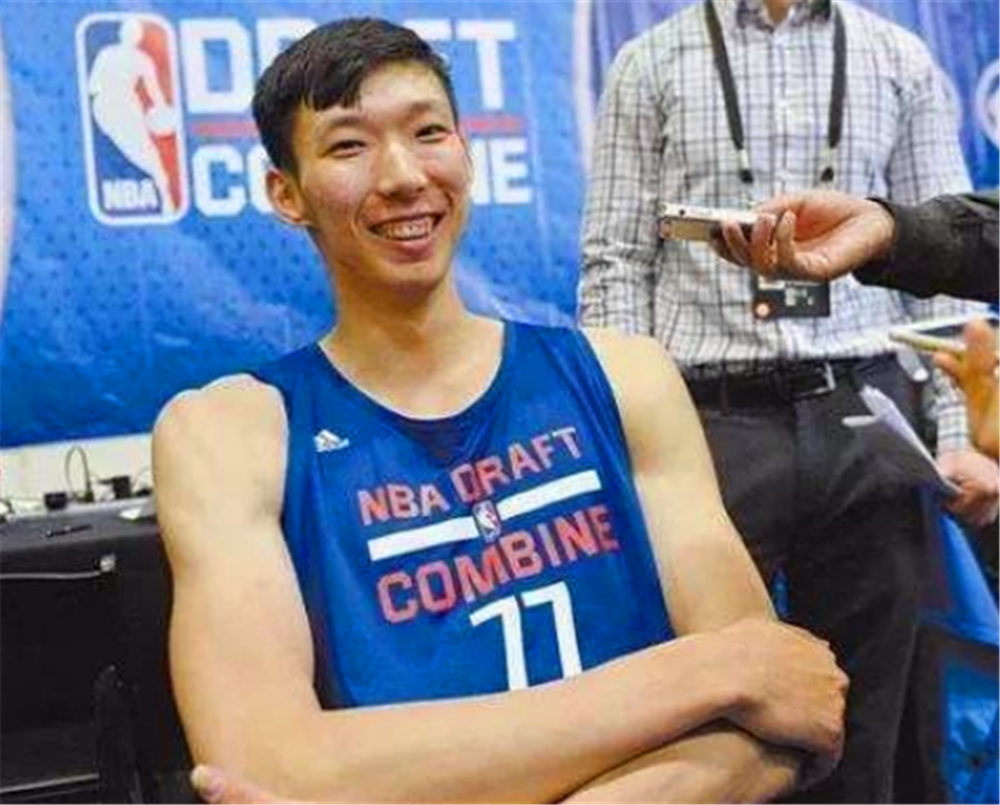 23岁的周琦开林肯,如今还手握获两千万年薪,这会不会造成他进步缓慢?