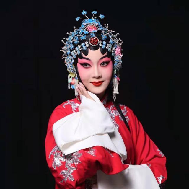 京剧青衣演员张茜,天赋极佳,清亮甜美