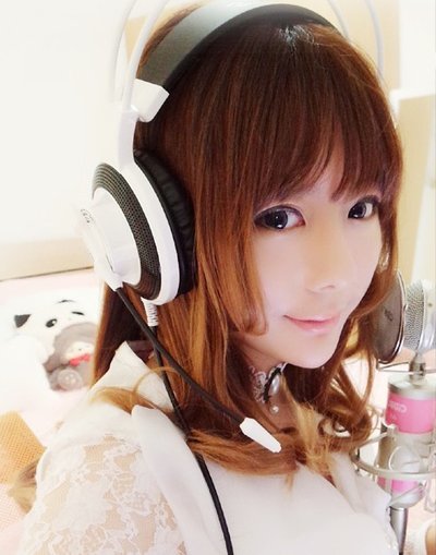 炉石传说:主播们的老婆都是神仙颜值!最羡慕的还是王师傅