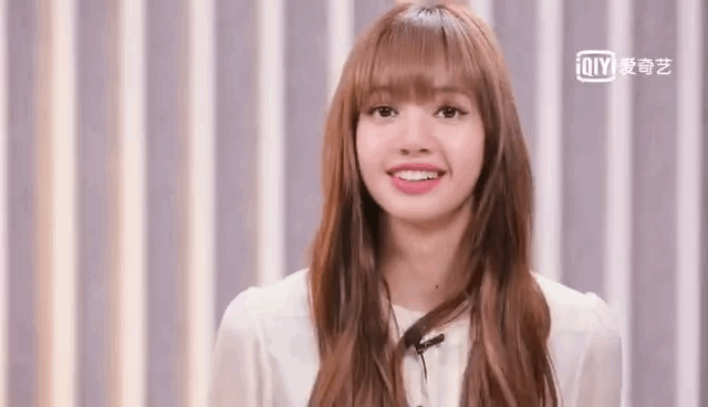 就在昨天,爱奇艺官宣了《青春有你》第二季的首位导师——blackpink