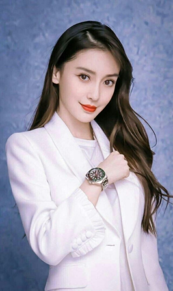 杨颖baby,黑白色西装女王范的时尚