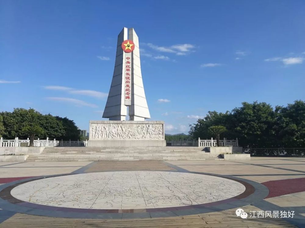 叶坪红军广场 瑞金共和国摇篮景区是中国红色旅游经典景区之一,中国