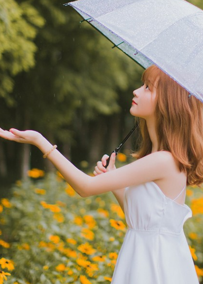 雨天撑伞女孩,气质清纯壁纸