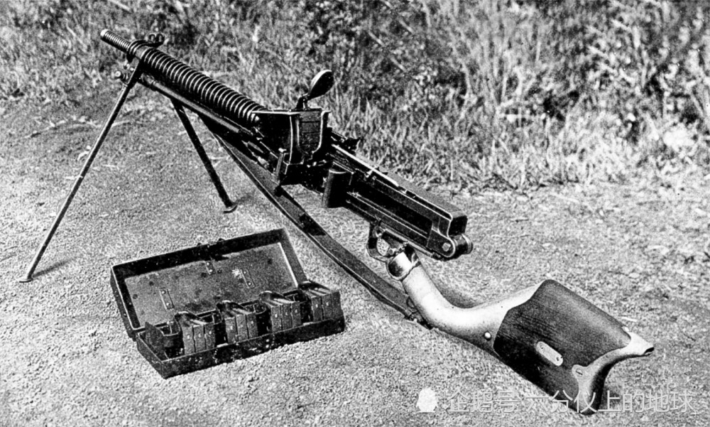 二战兵器全集,日本11式和96式轻机枪