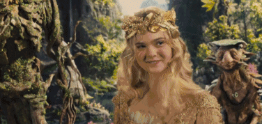 但是,在《沉睡魔咒2》的开头,那个打酱油的王子回来了,那个被仙女教母