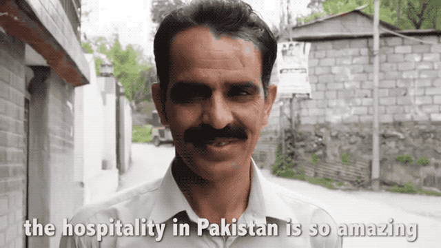 my wallet is still full 这是我到这的第八天 我的钱包仍是满的 this