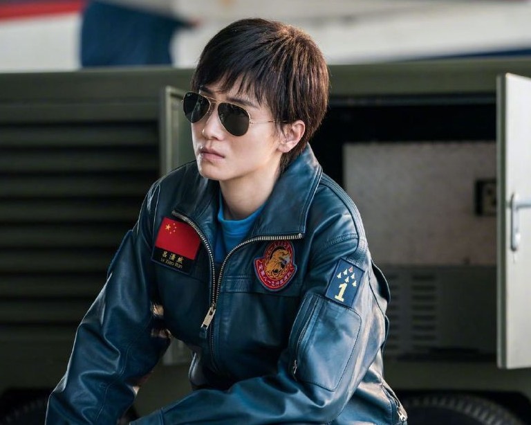 热巴,李现,王一博,朱一龙 制服造型又酷又飒!A到爆