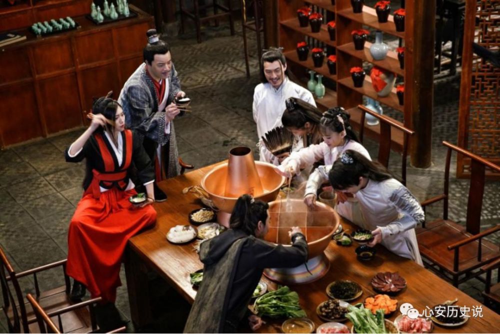 本来是冲着许君聪主演的"古装阴谋戏剧"这句广告词去看的,看了几集