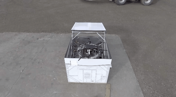 这就是传说中的自动化无人机 可自行起降和充电