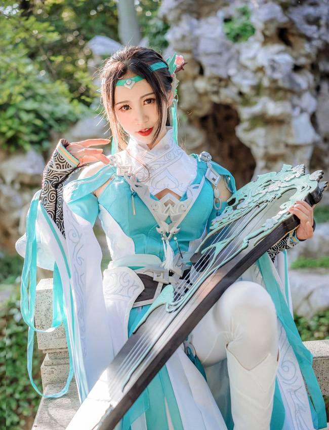 雪河琴娘cos:儒门有志羁风雨