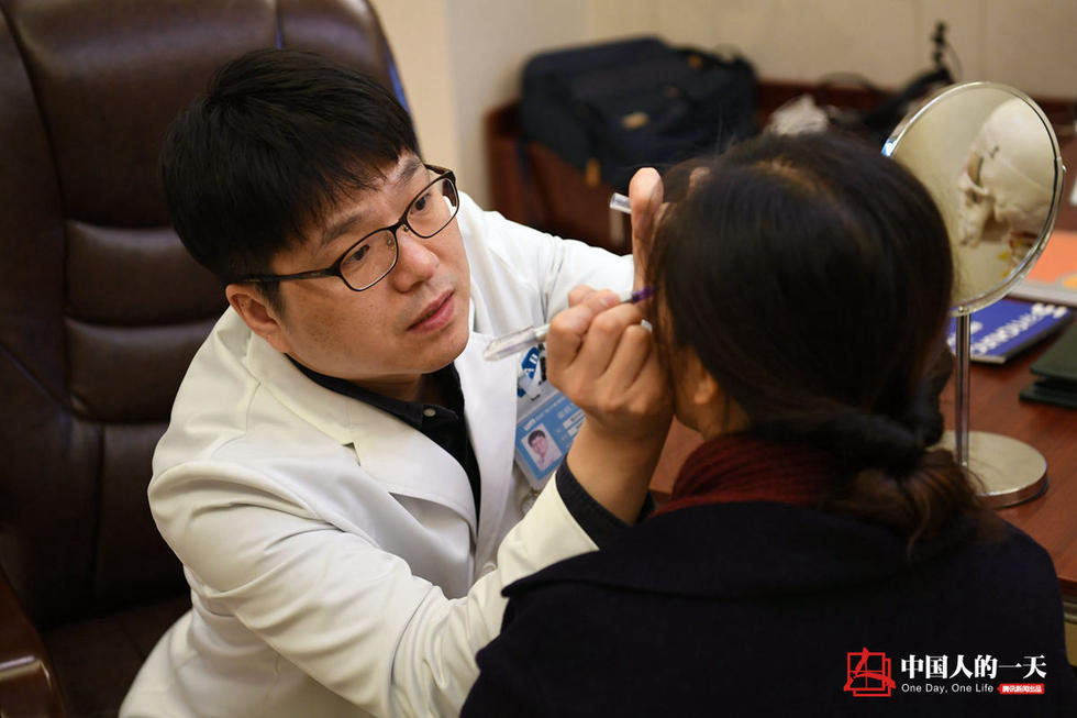 中国整形市场井喷 韩国医生救场_腾讯网触屏版