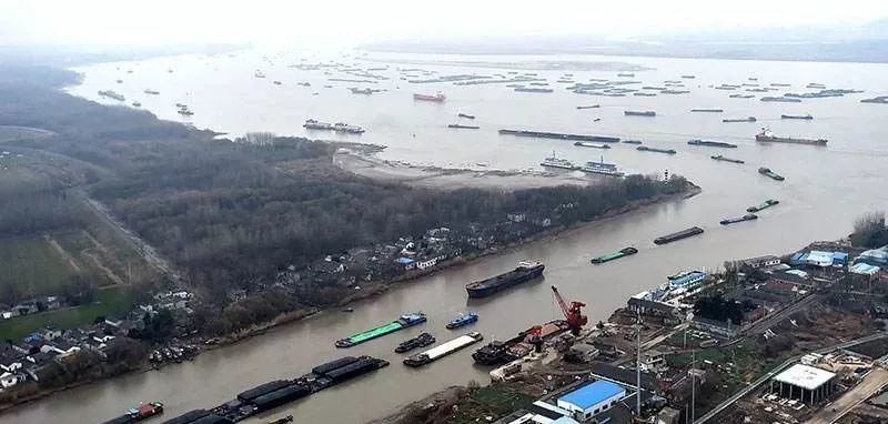 长江扬州段开展扫舱船舶集中整治行动
