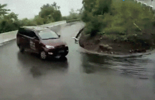 因为这段盘山公路上的漂移视频,一战成名.