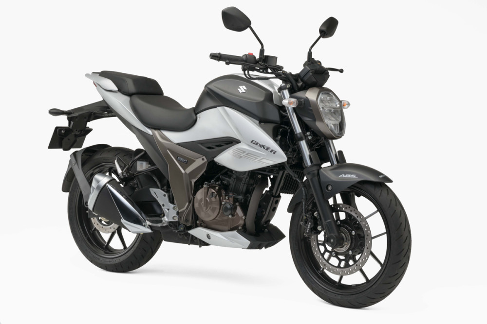 虽然铃木gixxer 250很帅气,但是川崎甩出的王炸——zx-25r足以将