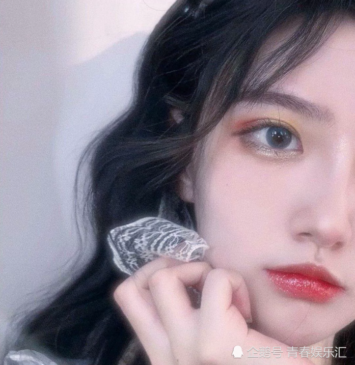 ins·委屈·伤感女头:多少次的无奈,最后却只说了一句