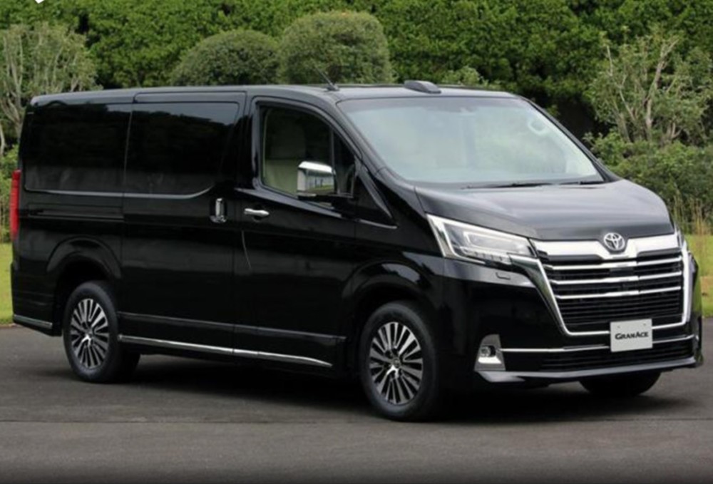 丰田又一豪车,车长5米3,6座,9座随心选,太空舱座椅 柴油动力