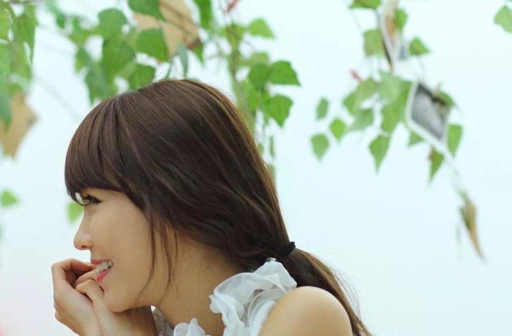 韩国女神,高领长裙,优雅迷人