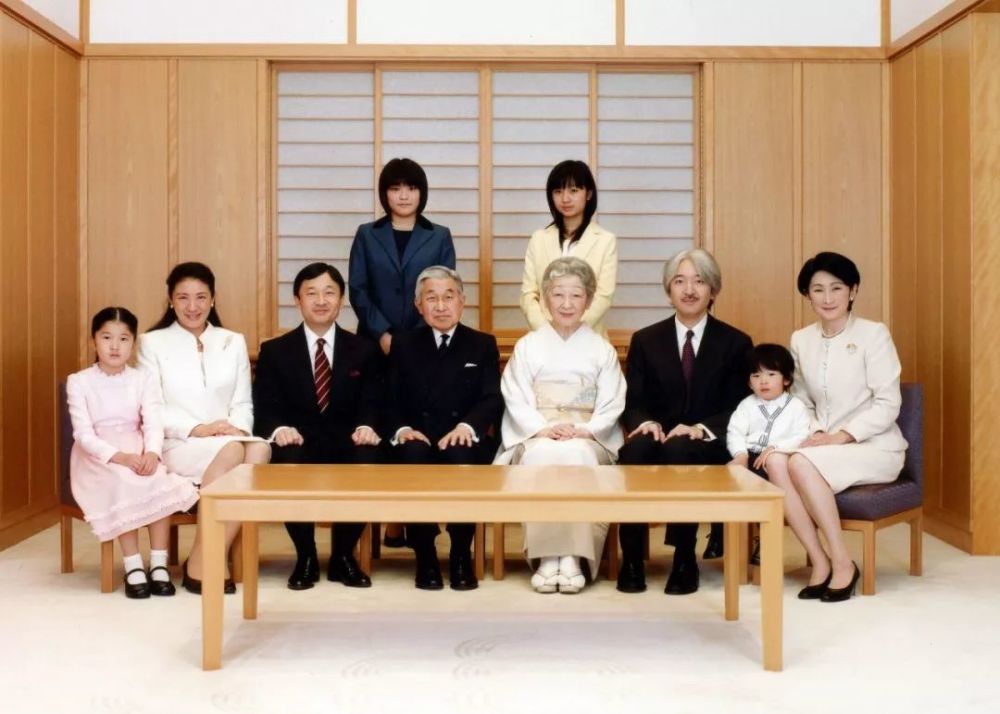 日本皇室受追捧 民调支持设女性天皇?