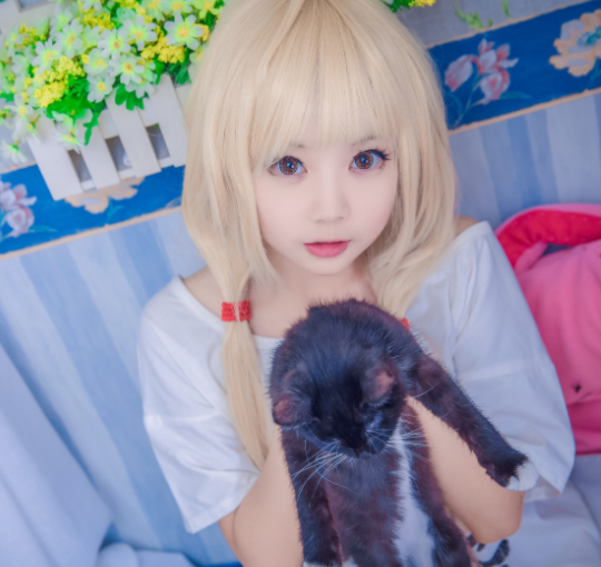 双叶杏cosplay,让人着迷的呆萌小姐姐