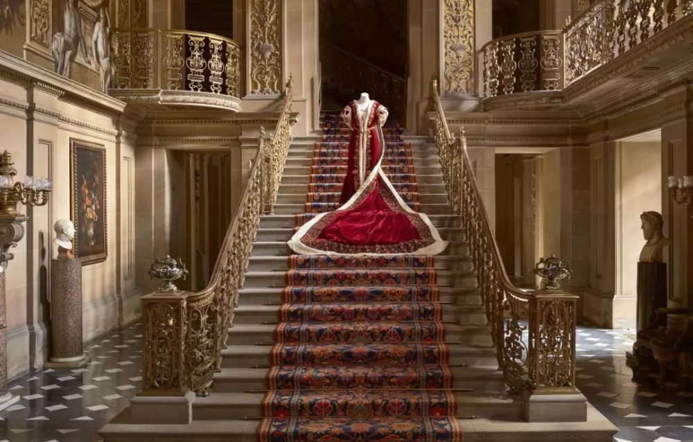 伊丽莎白女王二世的加冕长袍