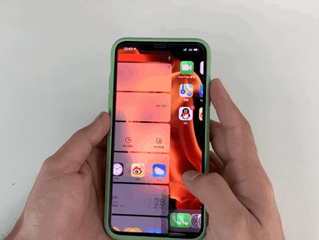 haptic touch iphone    pro max的负一屏功能还是很丰富的,用户可以