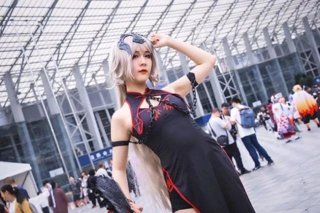 女性coser参加漫展有哪些注意事项?这几样东西一定记得带上!