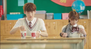 陆之昂这个角色,是和郑爽合作的《夏至未至》里的男二号.