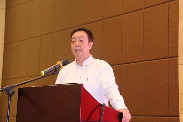 有限公司总经理袁鹏及副总经理李军,当代绿色健康养老产业集团ceo刘杰