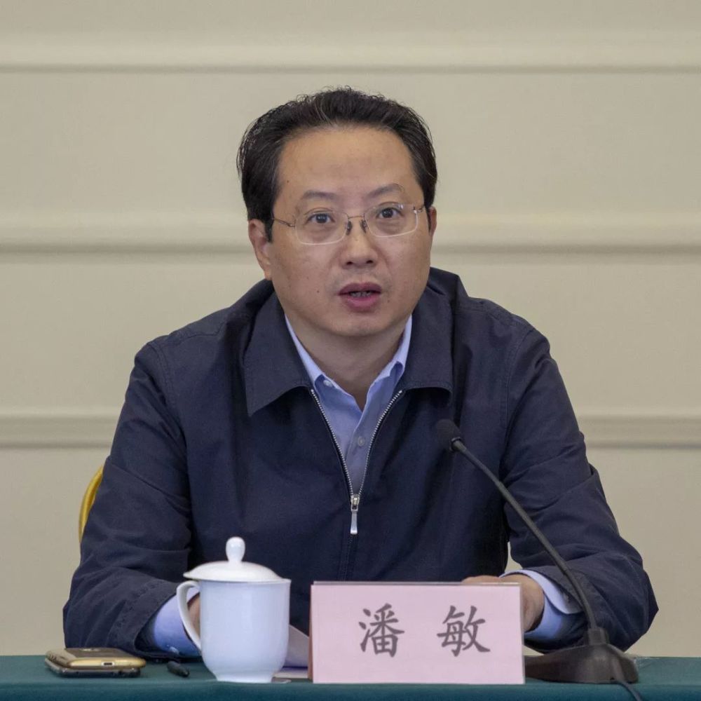 中共上海市委宣传部副部长,市文明办主任,陈云纪念馆管理委员会主任