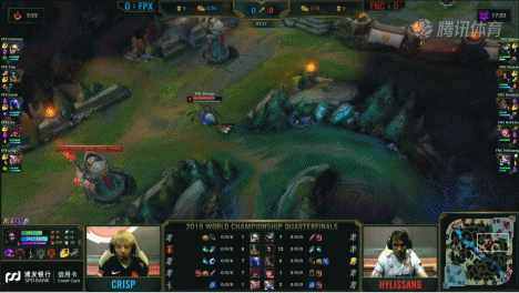 一级团过后,狮子狗选择tp上路,贡子哥则是走上去顺便踹了卡牌一脚.