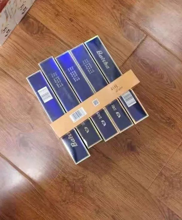 南京(炫赫门)86条,云烟(紫)15条,白沙(硬新精品二代)5条,利群(楼外楼)