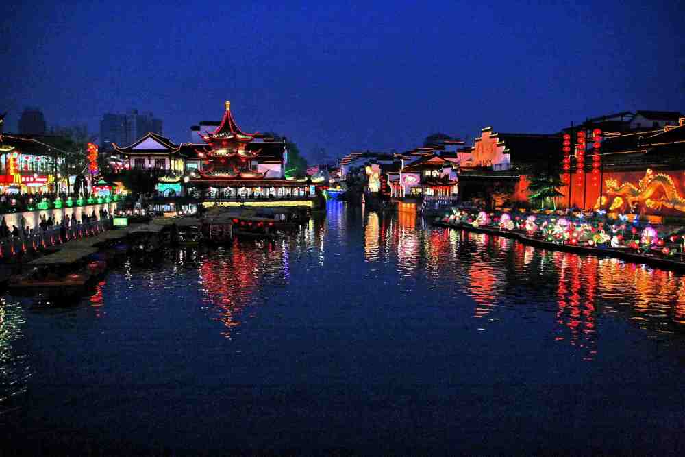 中国最美的夜景城市,夜晚比白天还美,这些城市纷纷上榜