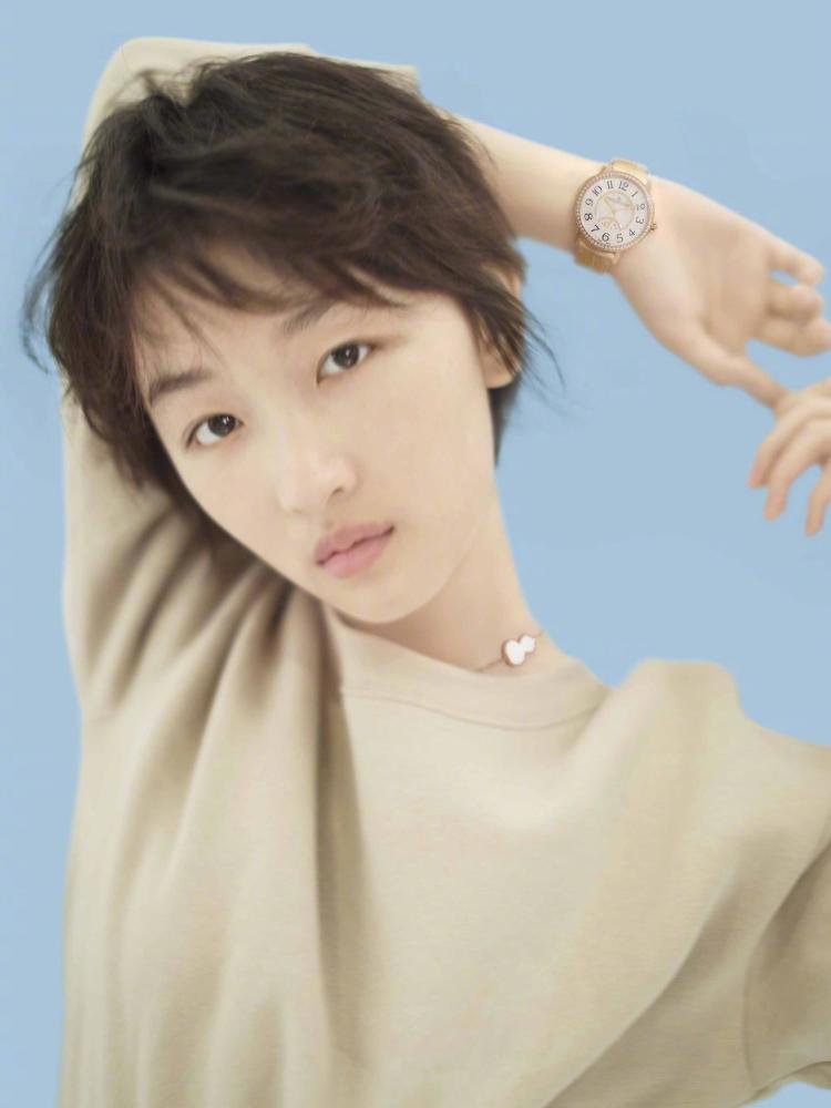 单眼皮小美女,微笑如此动人