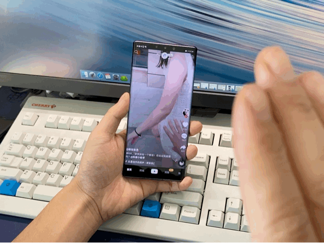 华为mate30 pro环幕屏带来完美侧屏触控体验