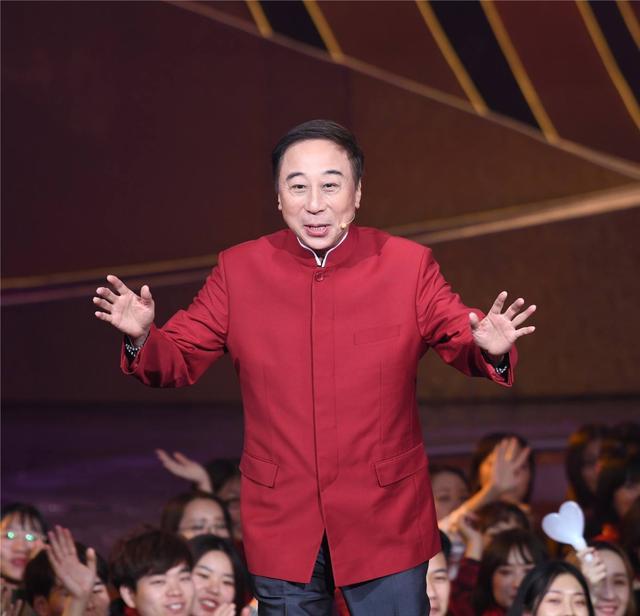 相声演员冯巩春晚表演30多年,近20年演的并不是相声,到底为什么
