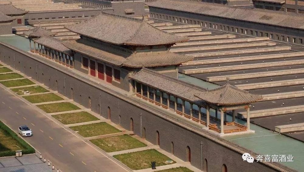 雄伟壮观的中国汾酒城