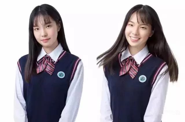 另外,上大附中,同济附中和南洋中学,也有类似的藏青色同款.